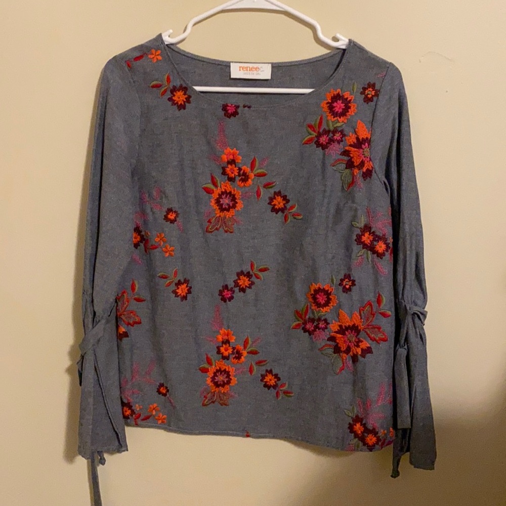 Grey blouse from reneec size small MADE IN USA